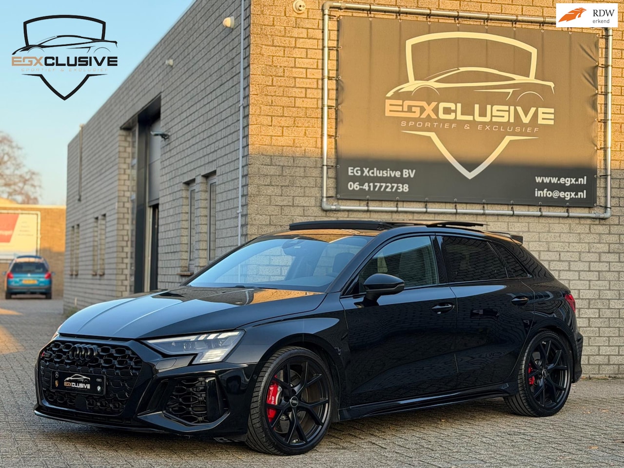 Audi RS3 - Sportback 2.5 TFSI Quattro Pano/Carbon/Camera/Keyless - AutoWereld.nl