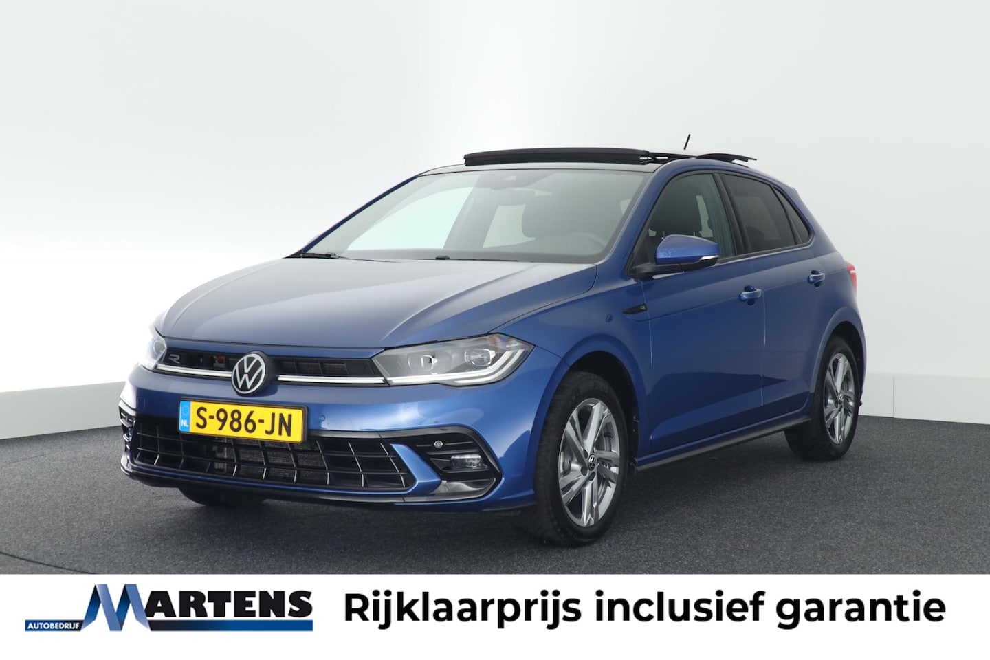 Volkswagen Polo - 1.0 TSI 95pk 2x R-Line Navigatie Keyless Camera Virtual Cockpit Led Panoramadak - AutoWereld.nl