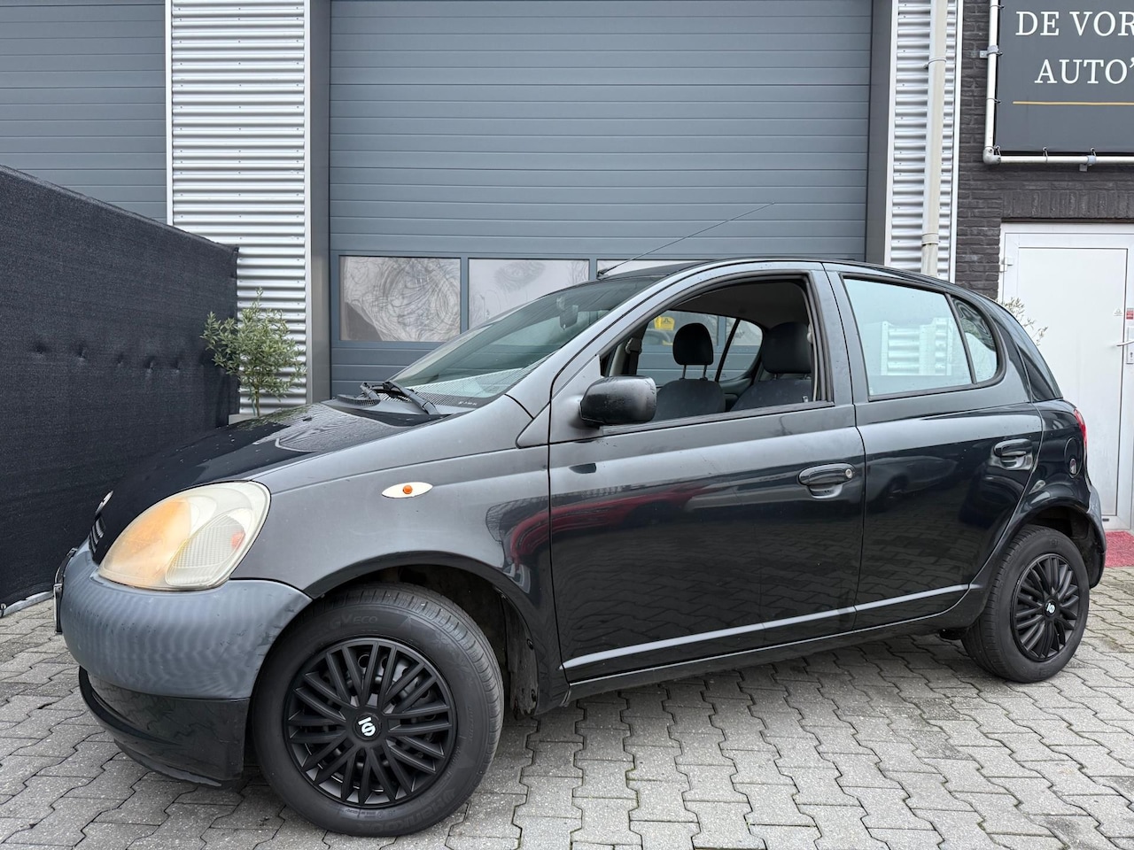 Toyota Yaris - 1.0-16 | Inruilkoopje | 5Deurs | motor&bak top| - AutoWereld.nl