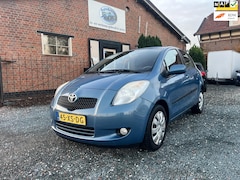 Toyota Yaris - 1.3 VVTi Sol ( Airco + Nieuwe Apk )