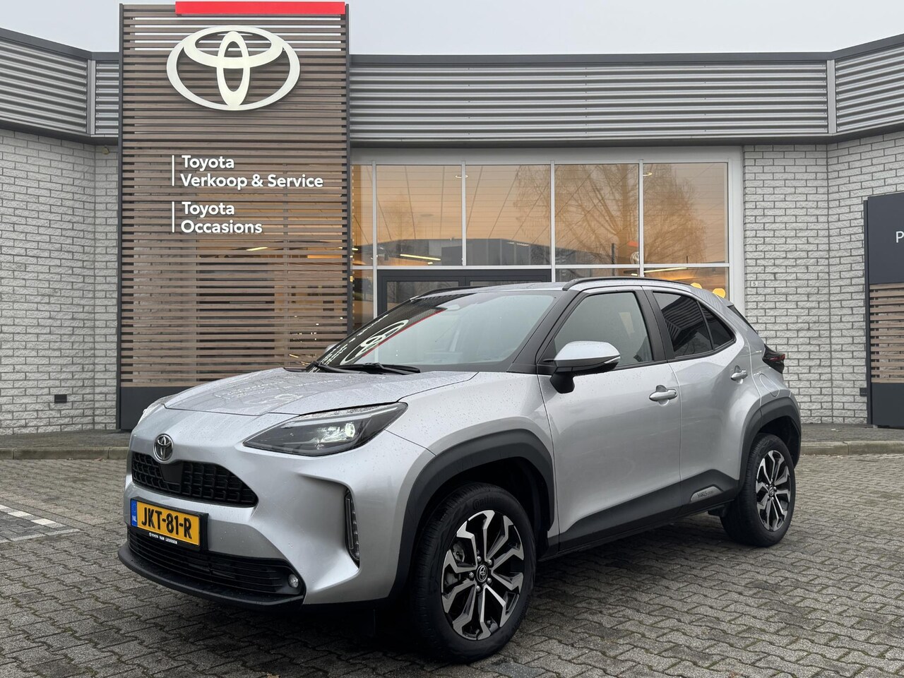 Toyota Yaris Cross - HYBRID 115 DYNAMIC STOEL/STUURVERW CAMERA APPLE/ANDROID KEYLESS CLIMA AD-CRUISE - AutoWereld.nl