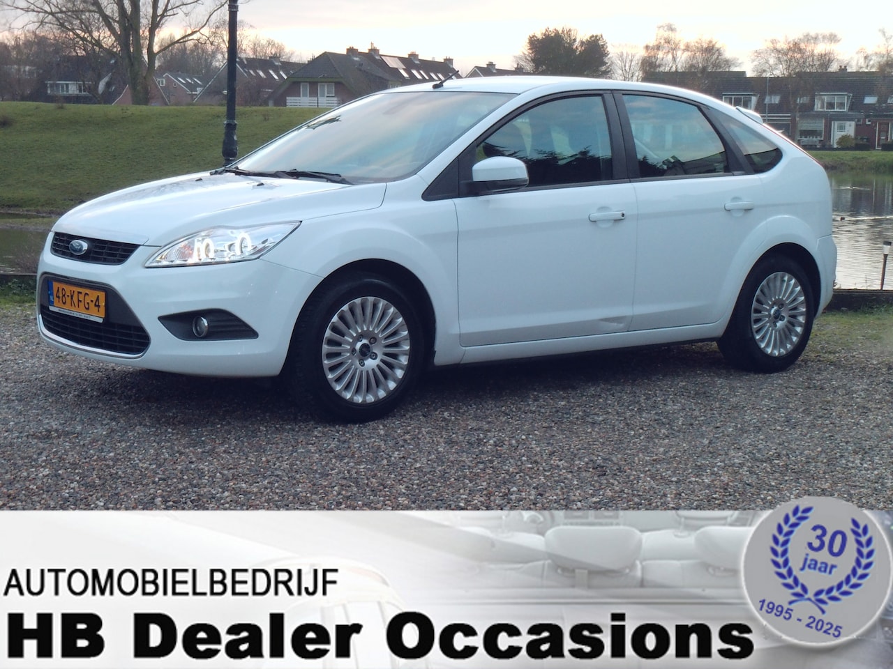 Ford Focus - 1.8 Titanium - Airco - Navigatie - AutoWereld.nl