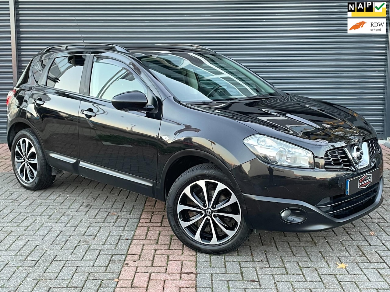 Nissan Qashqai - 1.6 Connect Edition Pano | Navi | Pdc | Cruise | Climate Control - AutoWereld.nl