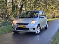 Daihatsu Sirion 2 - 1.3-16V Sport | Airco Nu € 999,