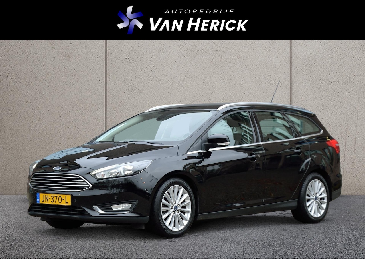 Ford Focus Wagon - 1.0 Titanium 125PK | Clima | Navi | Cruise - AutoWereld.nl