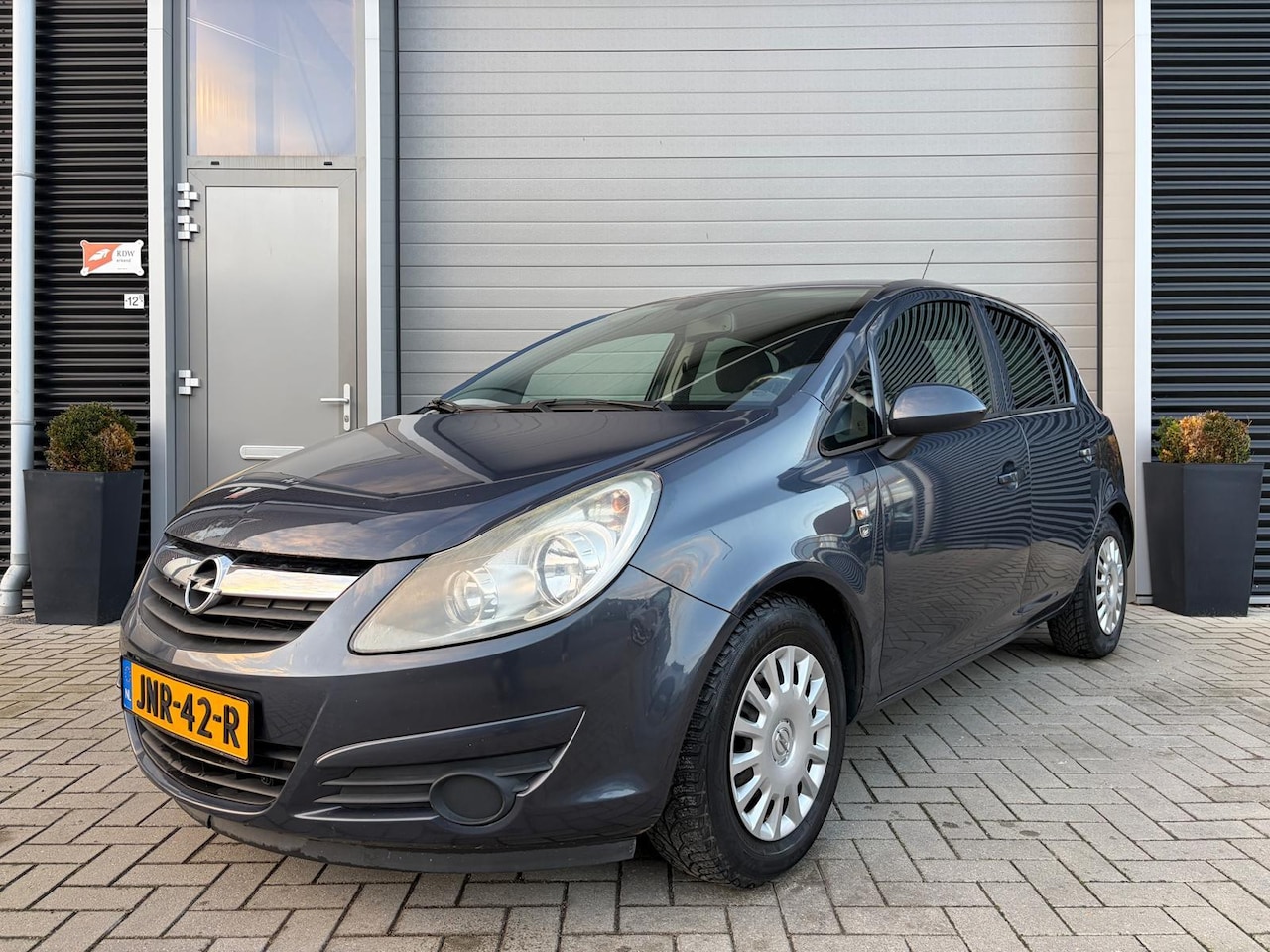 Opel Corsa - 1.4-16V '111' Edition 1.4-16V '111' Edition - AutoWereld.nl