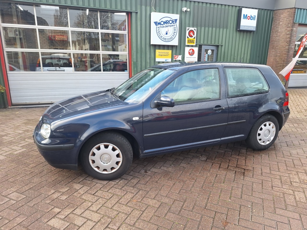 Volkswagen Golf - 1.6 Trendline 1.6 Trendline - AutoWereld.nl