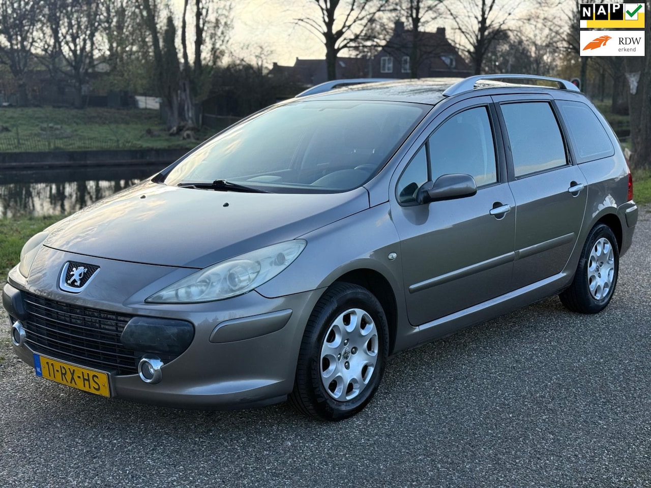 Peugeot 307 SW - 1.6-16V|Airco|7 persoons - AutoWereld.nl