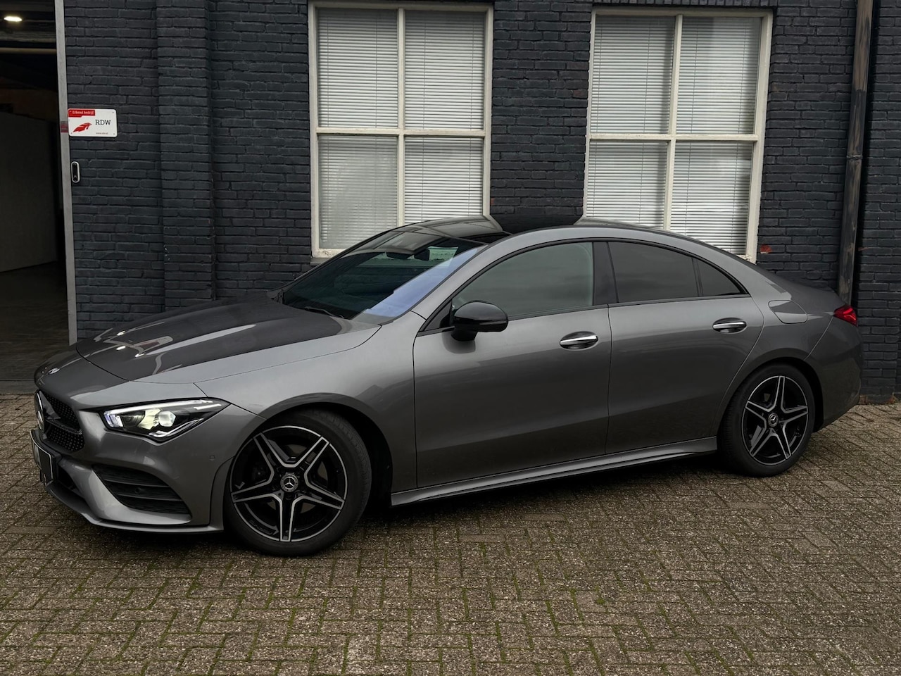 Mercedes-Benz CLA-Klasse - 180 Premium Plus AMG | PANO|CAM | NAVI - AutoWereld.nl
