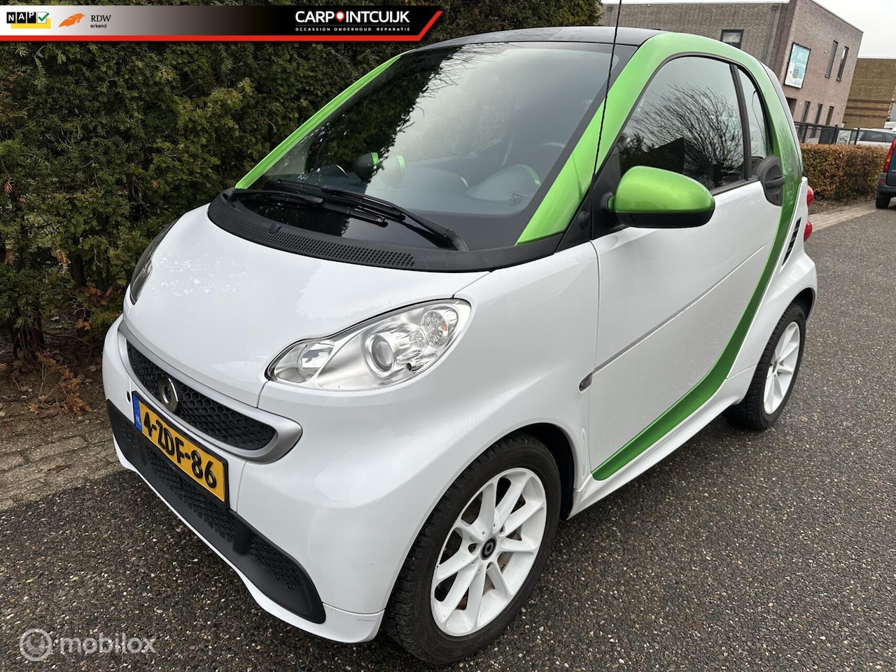 Smart Fortwo coupé - Electric drive 18 kWh 22kw lader - AutoWereld.nl