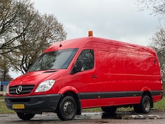 Mercedes-Benz Sprinter - VRACHTWAGEN C-RIJBEWIJS|AUTOMAAT|achteruitrijcamera|omvormer|trekhaak|bluetooth|parkeersen