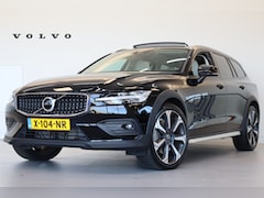 Volvo V60 Cross Country - B5 250PK AWD Ultimate | Pano-dak | 20" | Trekhaak | Massage-/ventilatie | HUD | Full LED