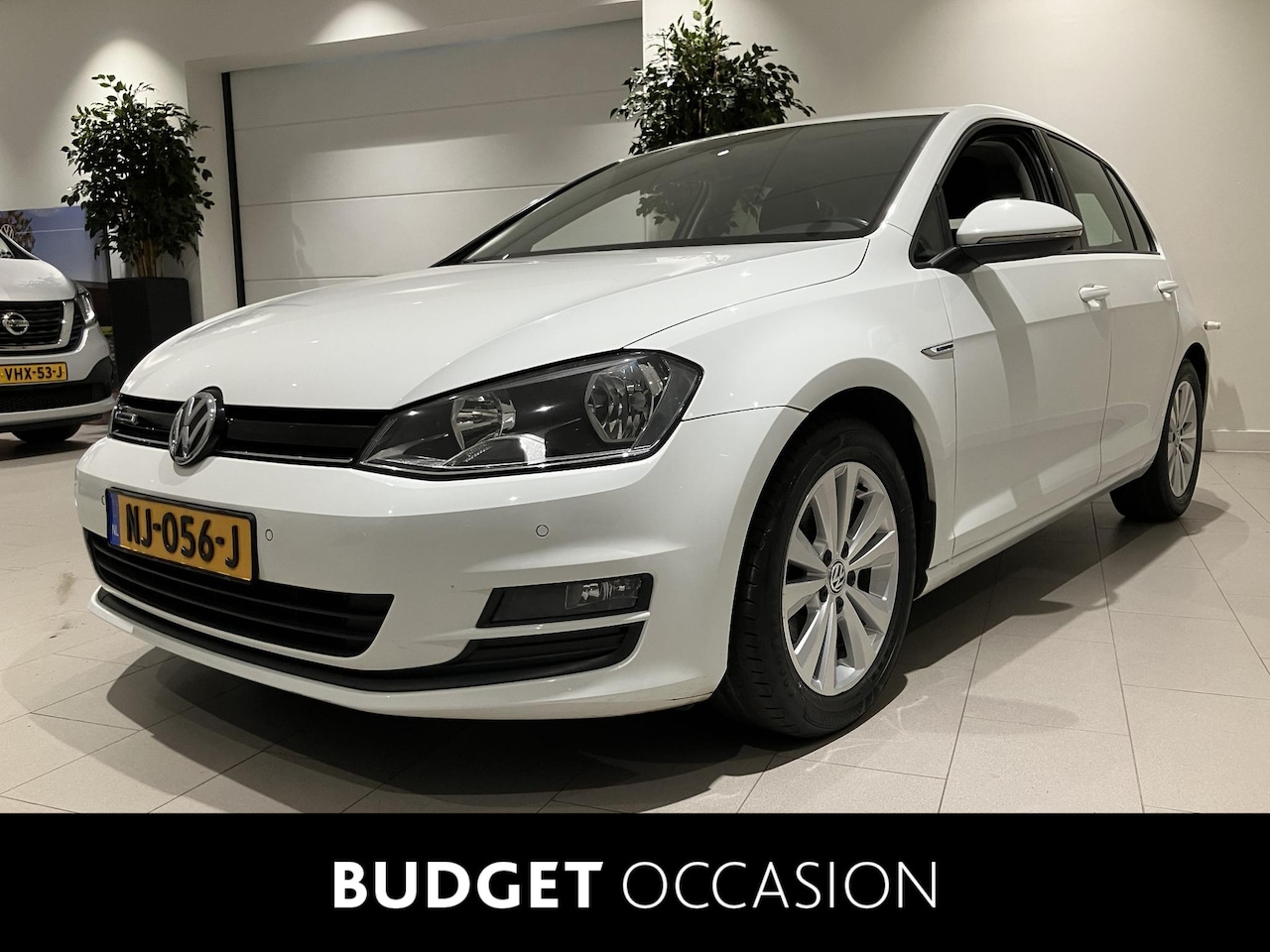 Volkswagen Golf - 1.0 TSI Comfortline 116 PK | Apple Carplay | Trekhaak | Navigatie | Bluetooth | Cruise Con - AutoWereld.nl