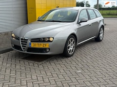 Alfa Romeo 159 Sportwagon - 1.9 JTD 6Bak ECC Airco CarPlay PDC Nieuwe APK