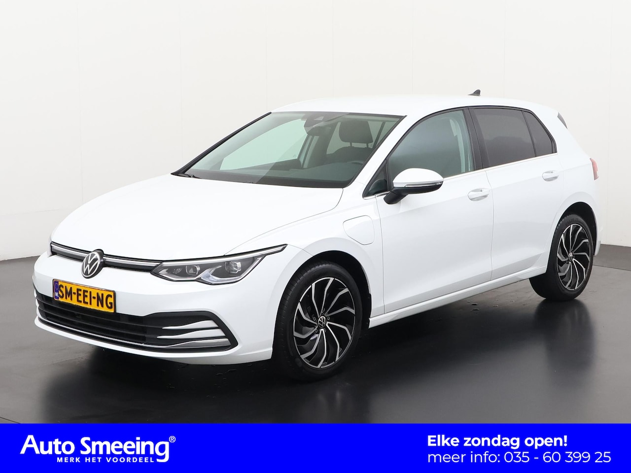 Volkswagen Golf - 1.4 eHybrid Style | 17'' Ventura | Camera | Zondag Open! - AutoWereld.nl