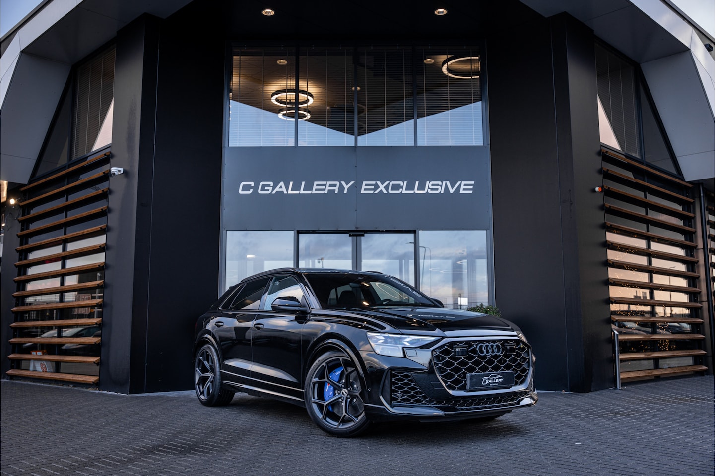 Audi RSQ8 - 4.0 TFSI quattro Performance - Incl. BTW | Keramisch | Panorama | B&O | Stoelkoeling & Mas - AutoWereld.nl