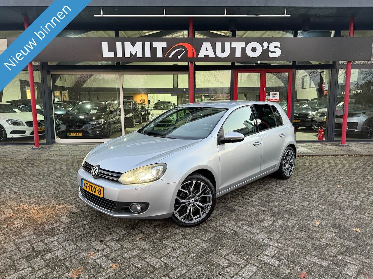 Volkswagen Golf - 1.2 TSI Highline BlueMotion/Xenon/Climate/Cruise/Navi/Pdc v+a/Elek.Ramen/Lmv/Trekhaak/6-ba - AutoWereld.nl