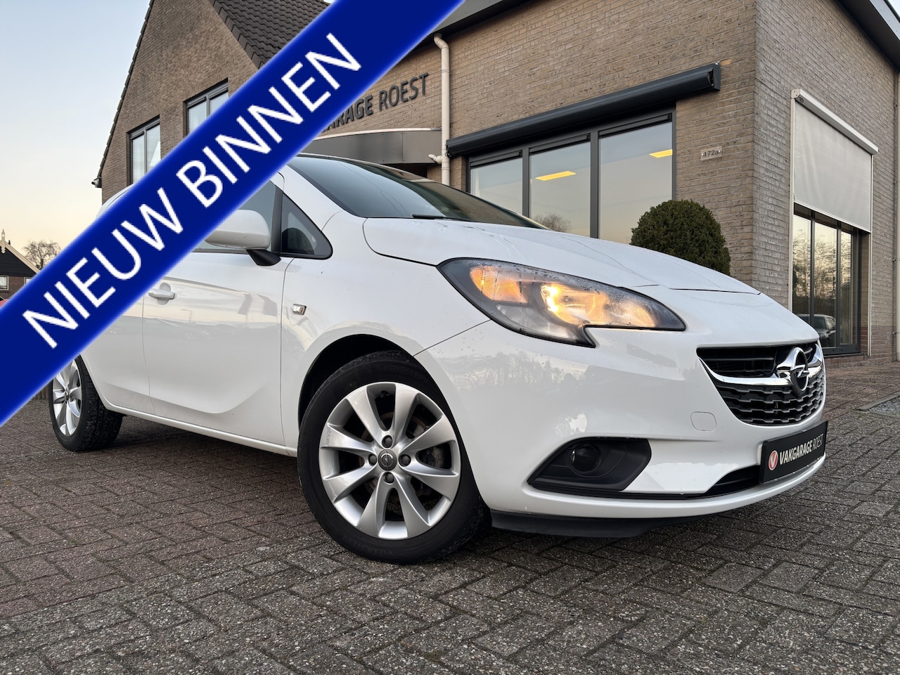 Opel Corsa - 5DRS 1.4 Favourite+ Navigatie / DAB / Parkeersensors - AutoWereld.nl