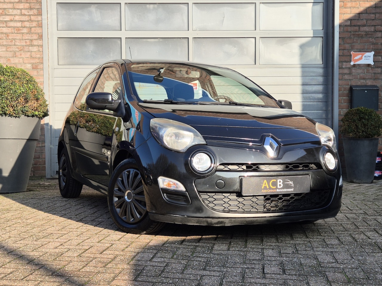Renault Twingo - 1.2 16V Collection Voorzien van nieuwe distributieriem en grote beurt. - AutoWereld.nl