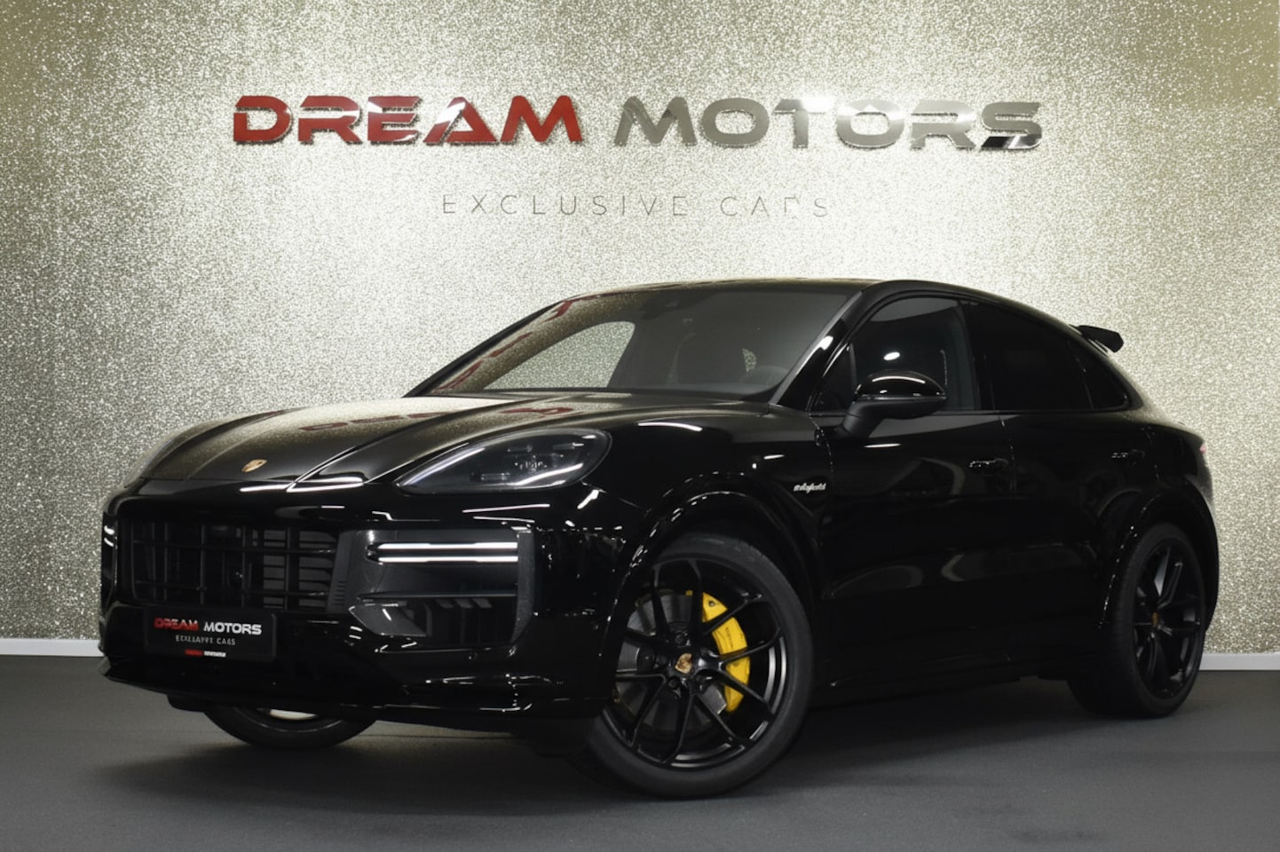 Porsche Cayenne Coupé - 3.0 S E-Hybrid TURBO GT 519pk | PANODAK | SPORT CHRONO - AutoWereld.nl