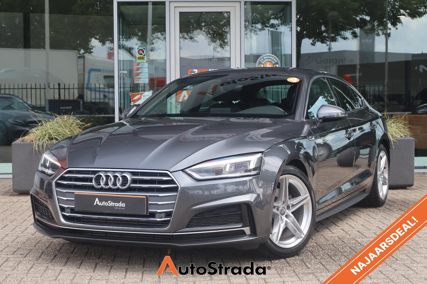 Audi A5 Sportback - 35 RFSI S-Line 150pk | LED | Climate | Cruise | Navi | Carplay | Bluetooth | half Leder - AutoWereld.nl