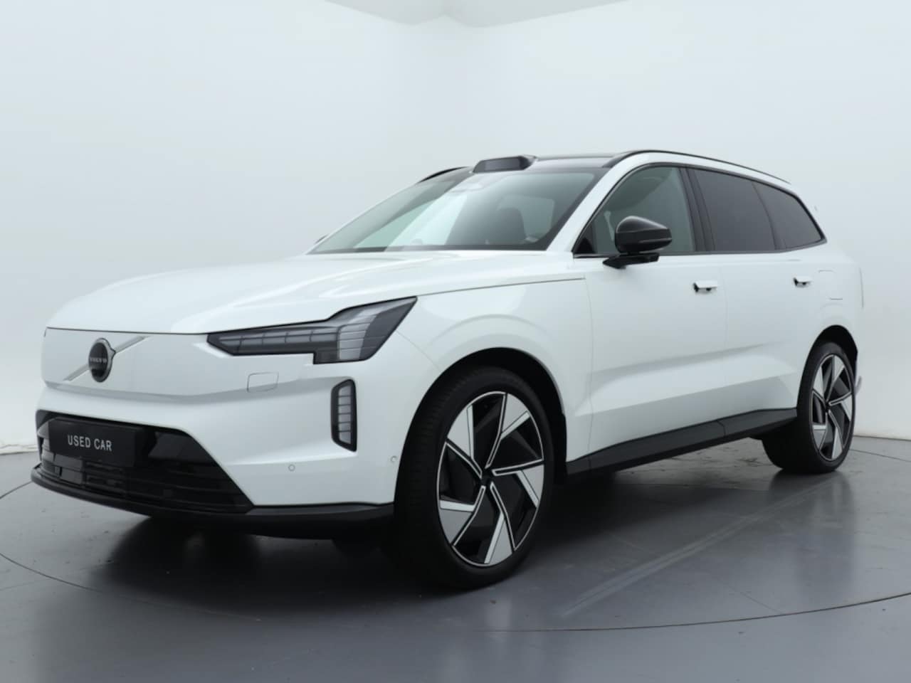 Volvo EX90 - EX90 Twin Performance Ultra | 517 pk| AWD | Luchtvering | Bowers - AutoWereld.nl