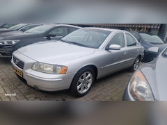 Volvo S60 - 2.4 Edition II