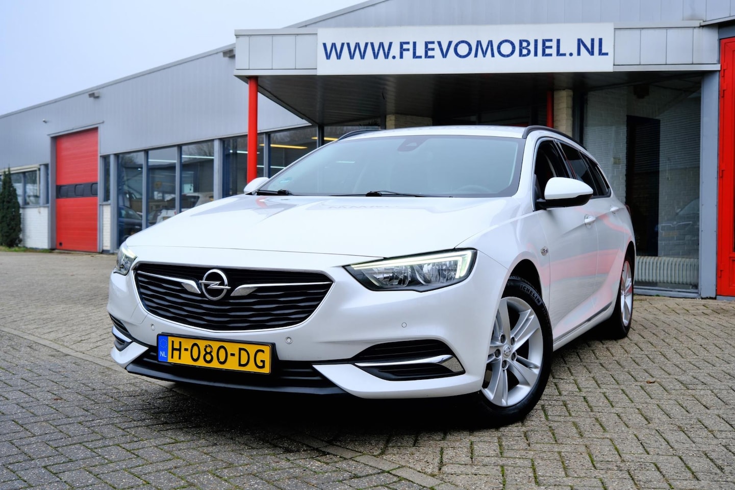 Opel Insignia Sports Tourer - 1.5 Turbo Edition Navi|Clima|LMV|PDC - AutoWereld.nl