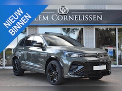 Volkswagen Tiguan - 1.5 eTSI R-Line Edition Pano Trekhaak IQ Ergostoel