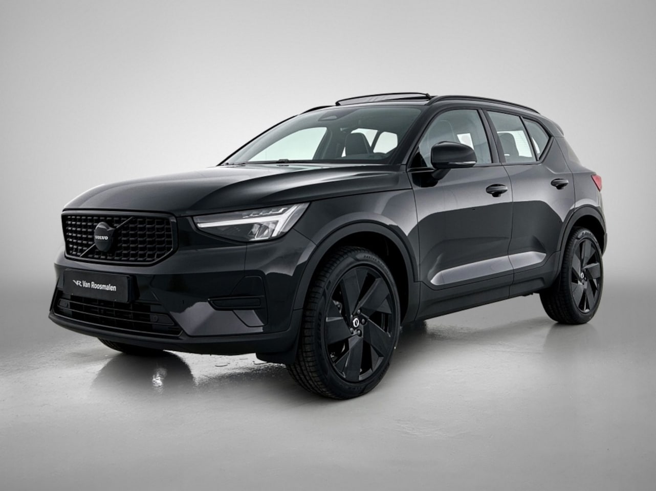 Volvo XC40 - 2.0 B4 Plus Black Edition 2.0 B4 Plus Black Edition - AutoWereld.nl
