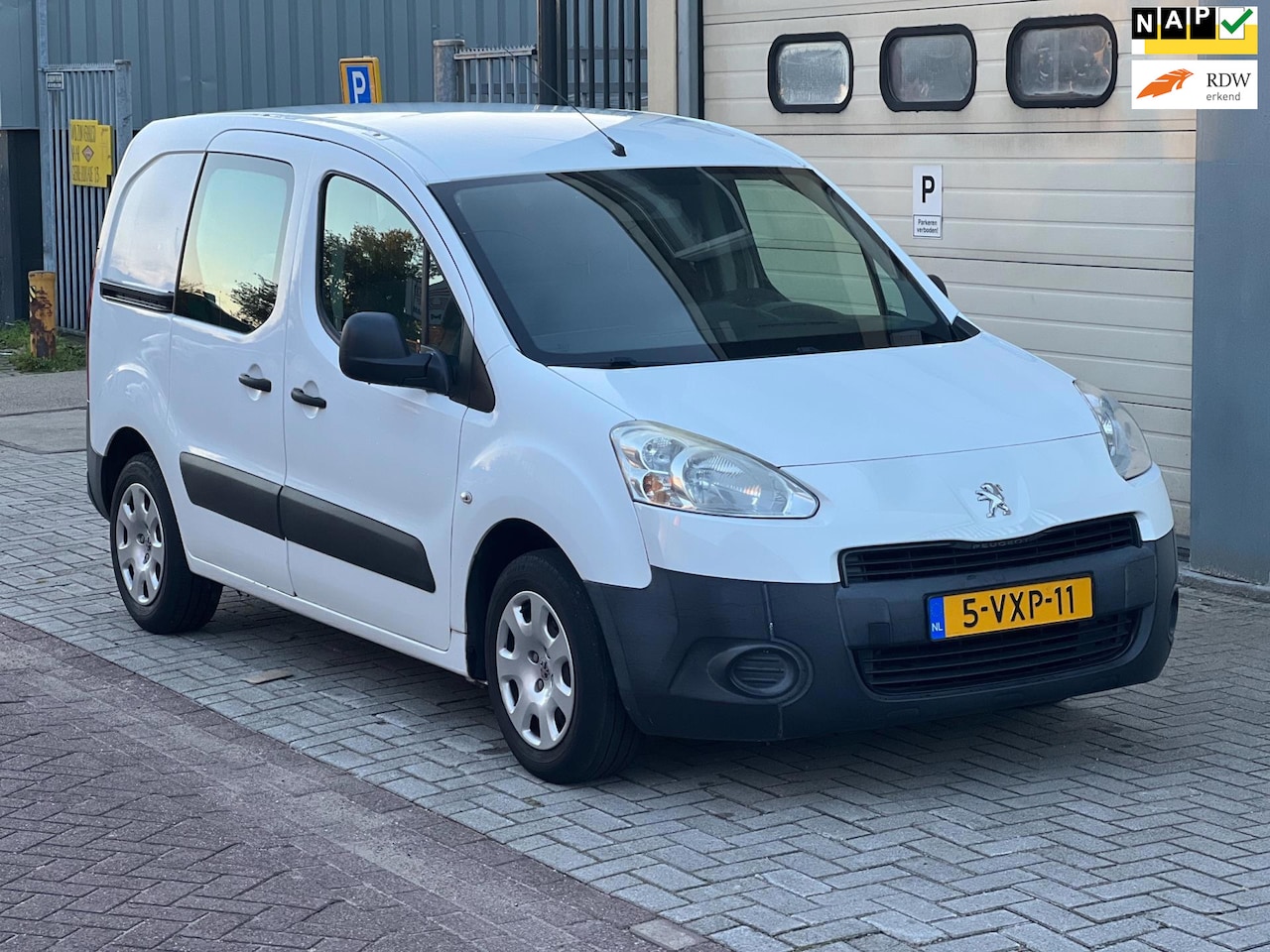 Peugeot Partner - 120 1.6 e-HDI L1 XT Profit + 2Tronic Automaat - AutoWereld.nl