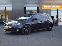 Volkswagen Golf - 2.0 GTI DSG 211pk / Navi 510 / Leer / Xenon / PDC / Dynaudio / NAP