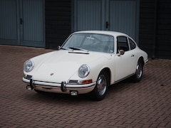 Porsche 912 - 1965 early painted dash