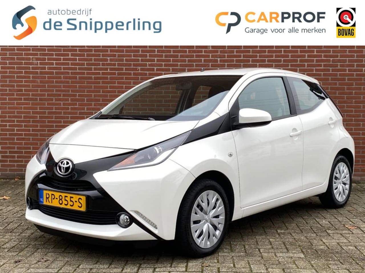 Toyota Aygo - 1.0 VVT-I X-PLAY AUTOMAAT CAMERA AIRCO BLUETOOTH - AutoWereld.nl