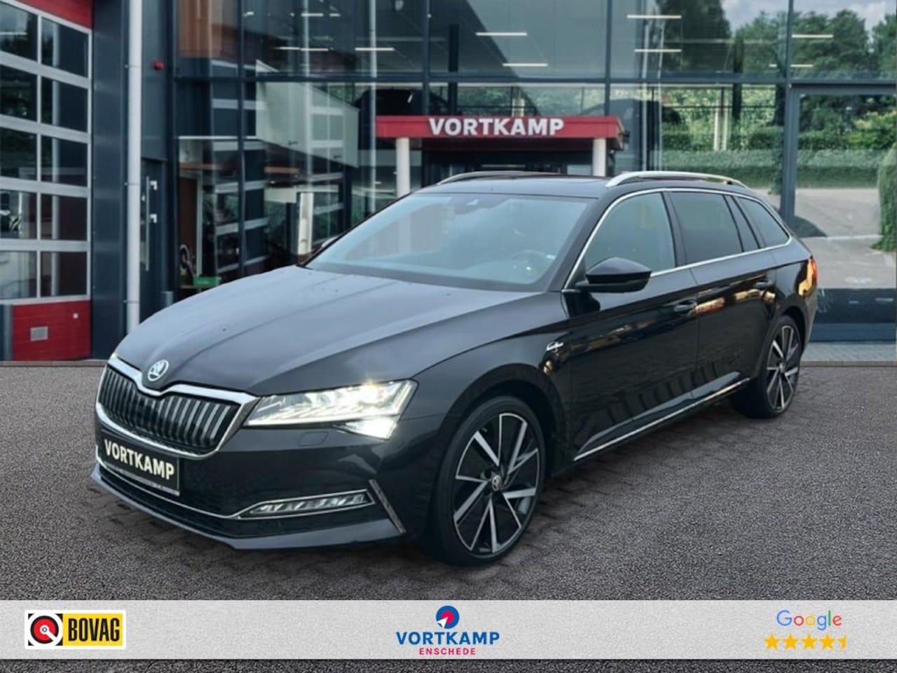 Skoda Superb - 1.4 TSI DSG LAURIN en KLEMENT IV PANO-DAK/TREKHAAK/CAMERA/LEDER/NAVI - AutoWereld.nl