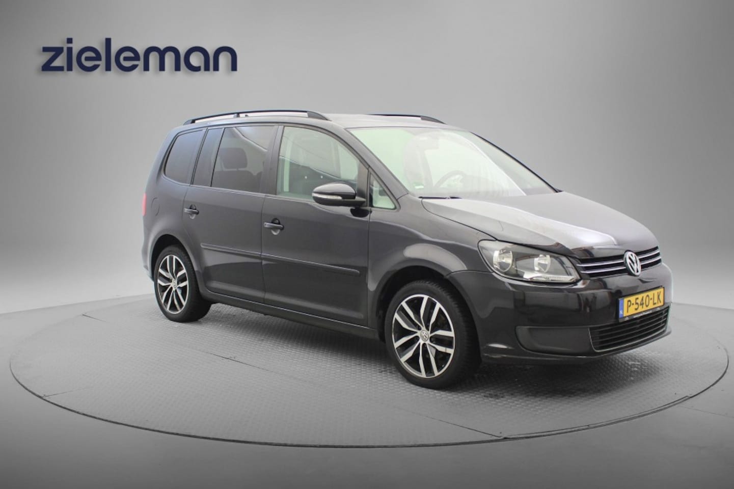 Volkswagen Touran - 1.4 TSI Comfortline 7 Persoons - Navi, Cruise, Clima, Afn. Trekhaak, Stoelverw. - AutoWereld.nl