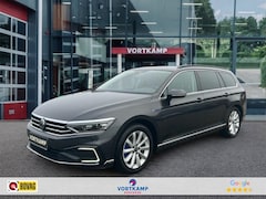 Volkswagen Passat Variant - 1.4 TSI DSG GTE TREKHAAK/CAMERA/NAVI/CARPLAY/ACC/STOELVERW