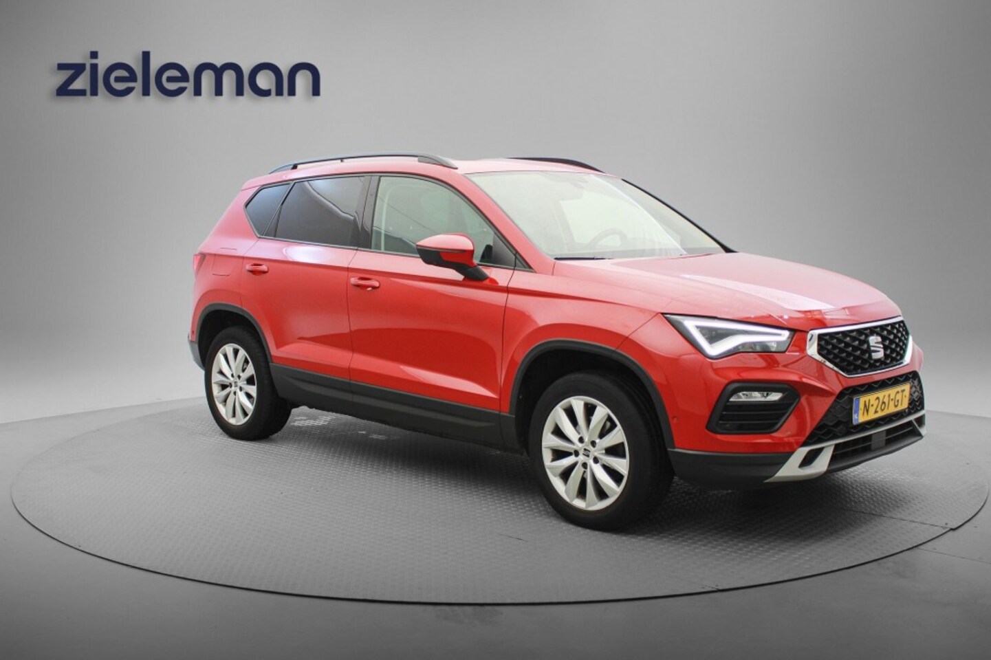 SEAT Ateca - 1.0 TSI Style Business Intense - Carplay, Panorama, Leer, Navi, Cruise, Beats, Stoelverw. - AutoWereld.nl