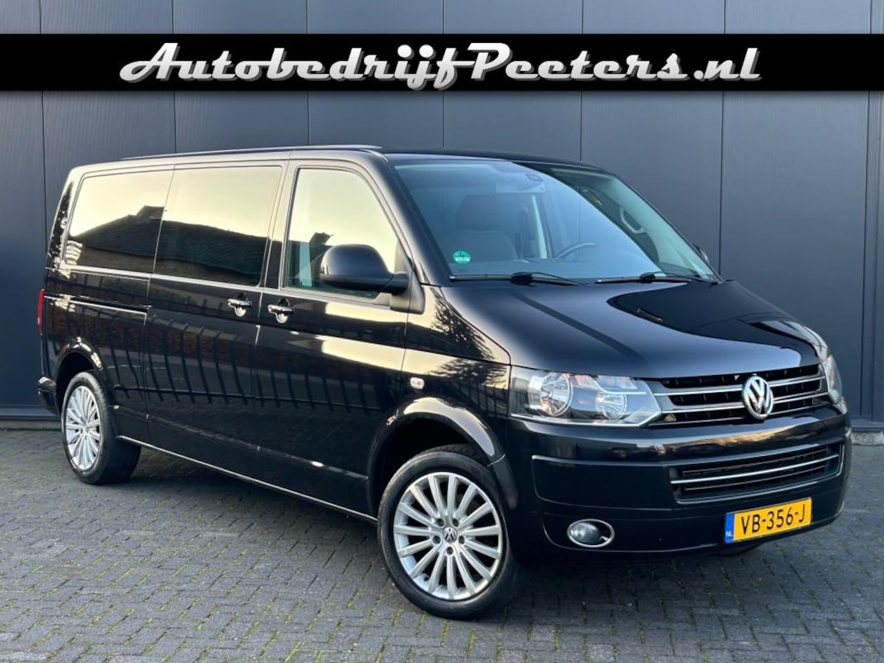 Volkswagen Transporter - 2.0 TDI D.C. L2H1 1e eigenaar 2xSchuifdeur Navi Cruise PDC - AutoWereld.nl