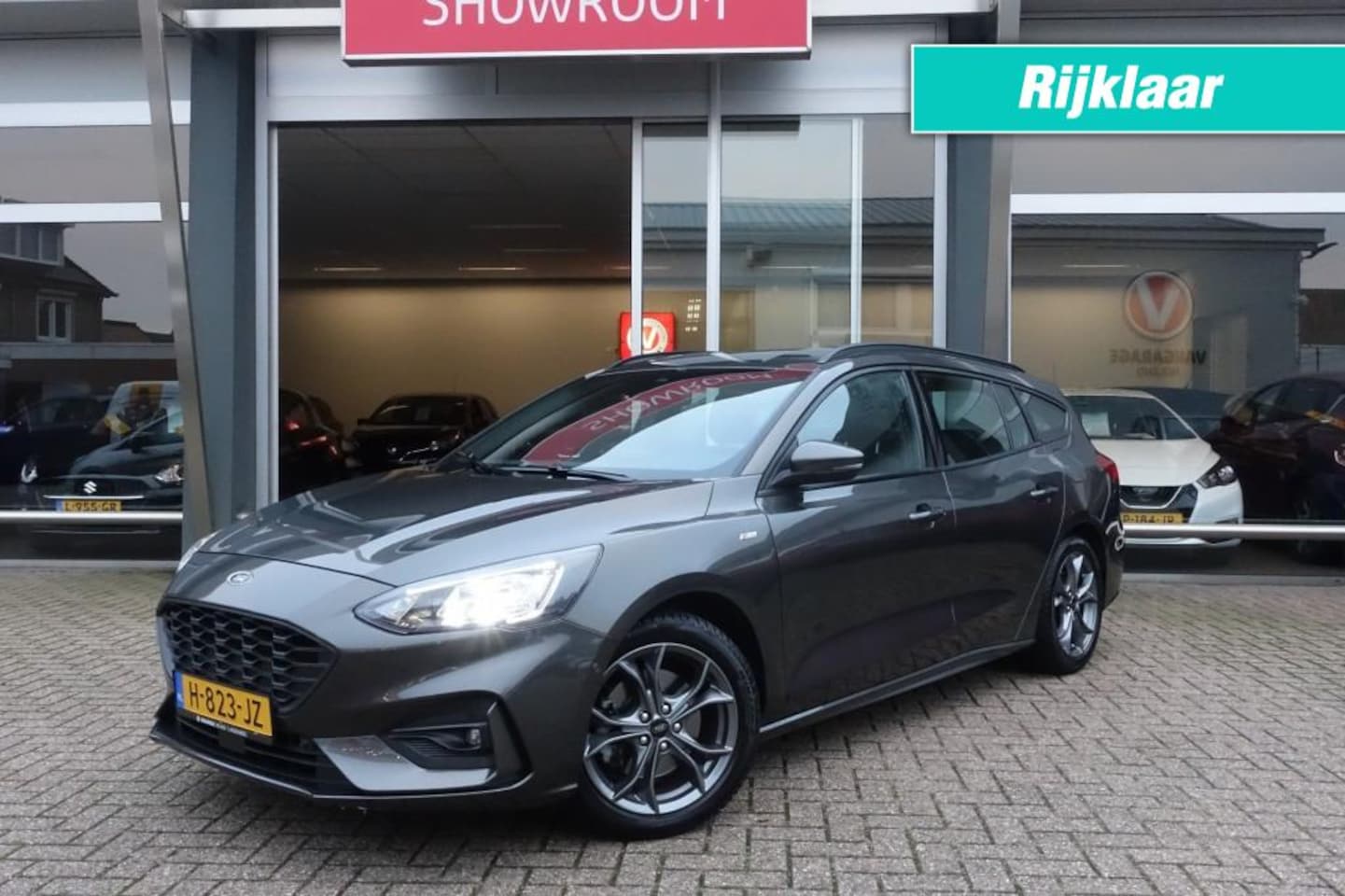 Ford Focus - 1.0 ECOBOOST ST LINE BUSINESS Trekhaak 1e Eigenaar (All-in prijs) - AutoWereld.nl