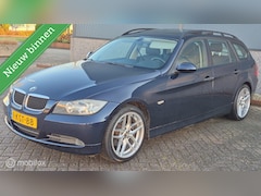 BMW 3-serie Touring - 320i Executive PANODAK AUTOMAAT LEER