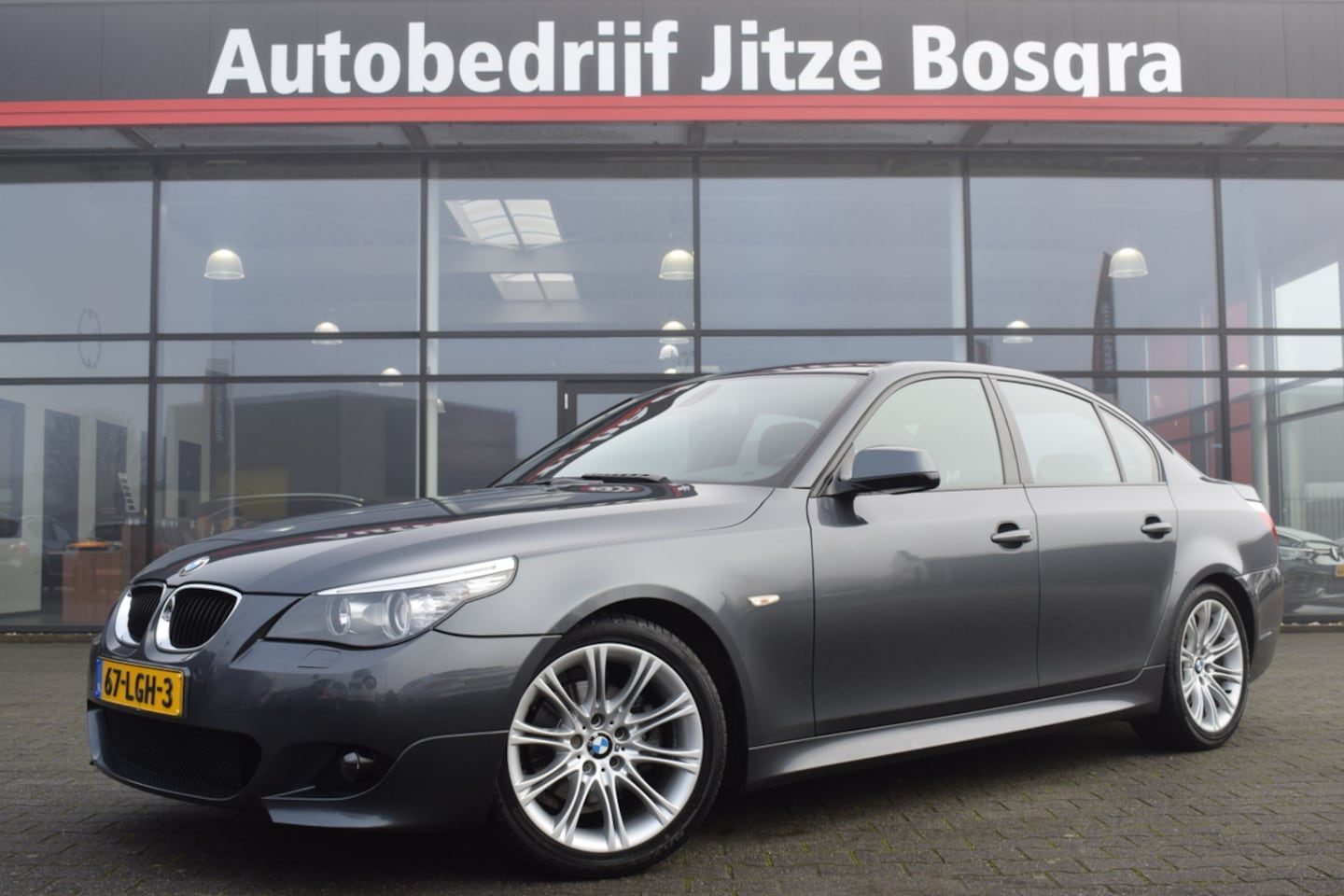 BMW 5-serie - 520i Automaat M-Sport Zwart Leder | Full Map Navi | Elek. Stoelen | HiFi Proffesional | Af - AutoWereld.nl