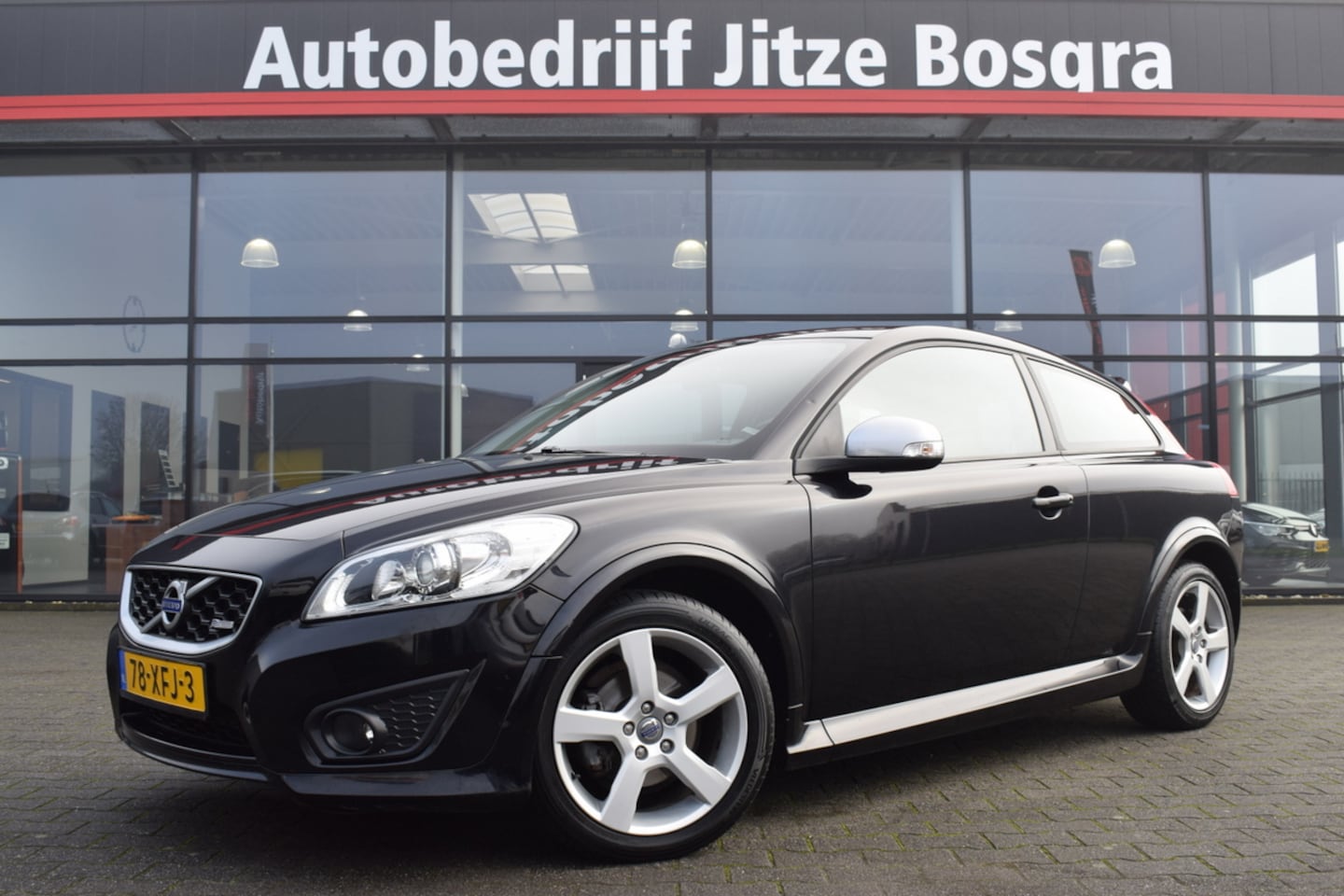 Volvo C30 - 2.0 R-Design Zwart Leder | ECC | Originele Audio | 17 Inch LMV | Volledig Onderhouden!! - AutoWereld.nl