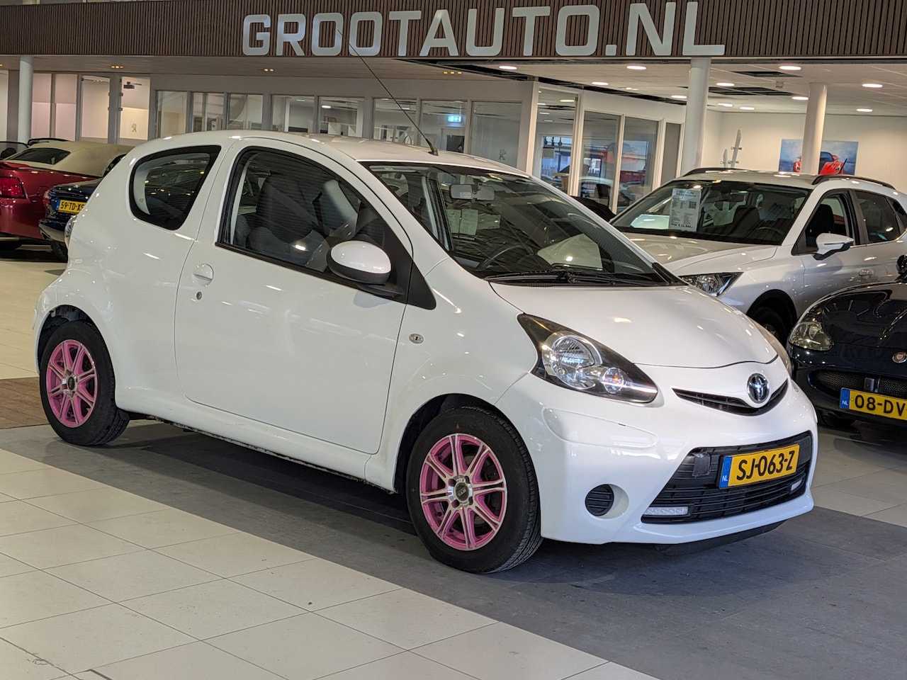 Toyota Aygo - 1.0 VVT-i Comfort Airco, Lichtmetalen velgen, Stuurbekrachtiging - AutoWereld.nl
