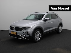Volkswagen T-Roc - 1.0 TSI Oranje Edition | Navigatie | Draadloze Apple Carplay | Adaptieve cruise control |