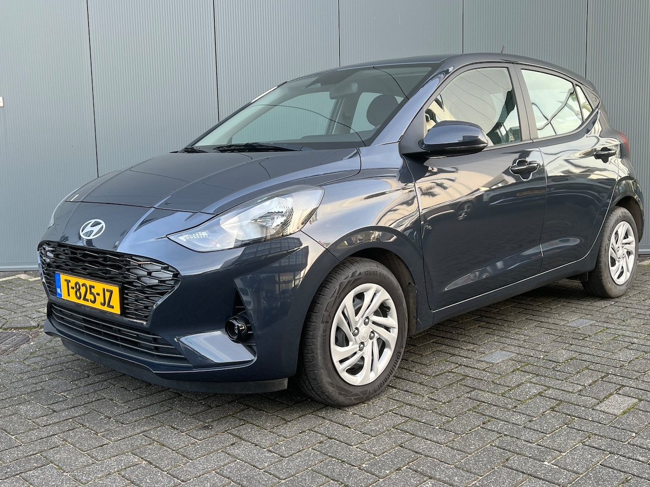 Hyundai i10 - 1.0 66pk Comfort | Airco | Carplay | Cruise control | Boordcomputer | Bestuurdersstoel in - AutoWereld.nl