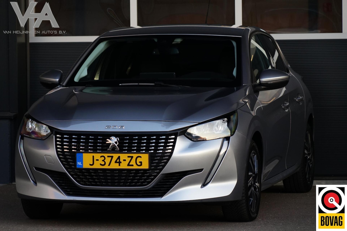 Peugeot 208 - 1.2 PureTech Blue Lease Allure 1.2 PureTech Blue Lease Allure, CarPlay, LED, cam. - AutoWereld.nl