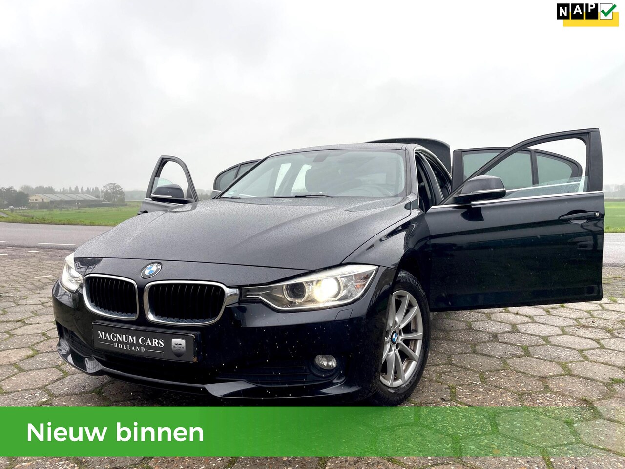 BMW 3-serie - 316i Executive NAP Automaat, Xenon, Navi Scherm, Velgen - AutoWereld.nl