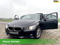 BMW 3-serie - 316i Executive NAP Automaat, Xenon, Navi Scherm, Velgen