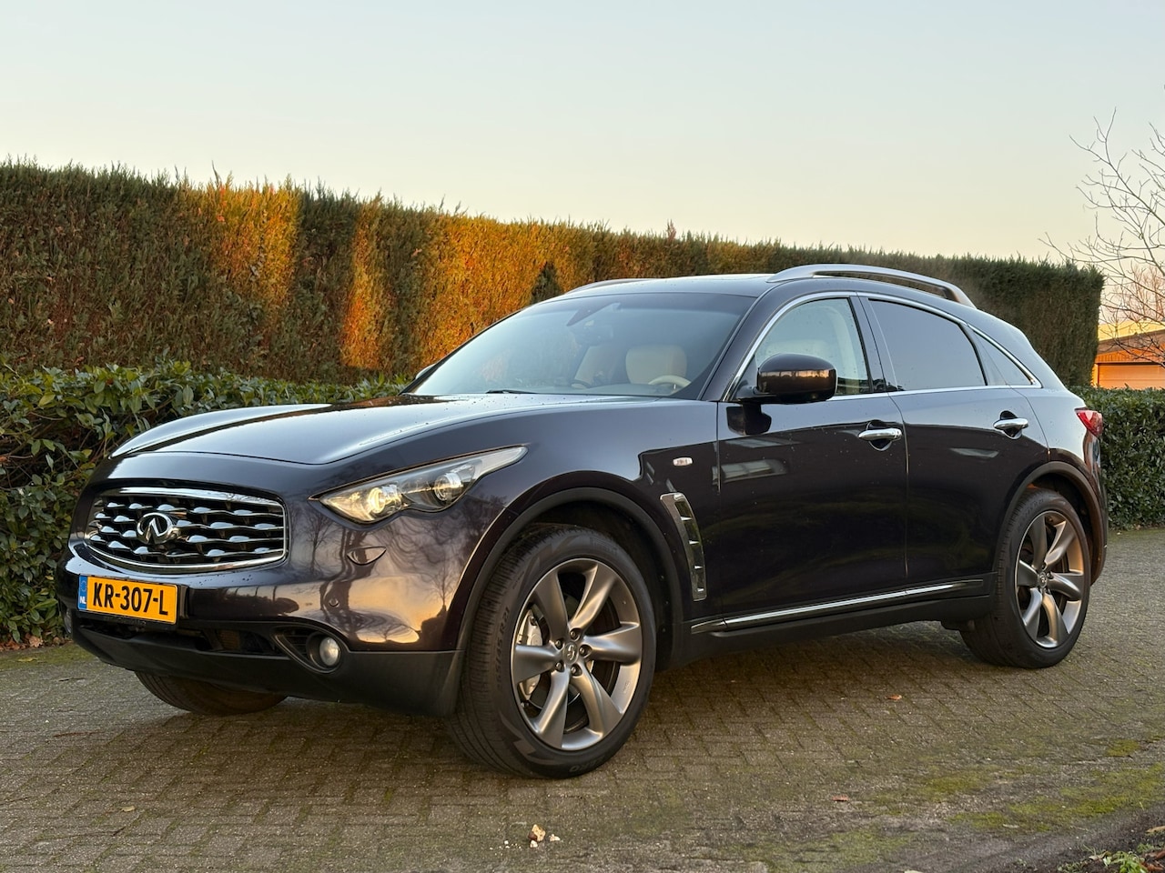 Infiniti FX - 50 S Premium 5.0 V8 - AutoWereld.nl